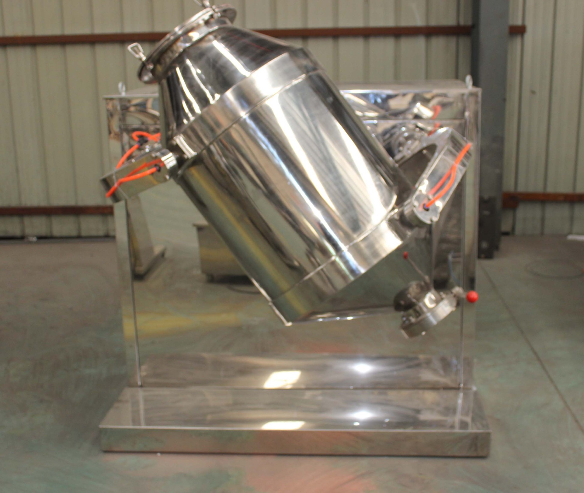 三维喷液混合机 实验室混合技术的革新与应用